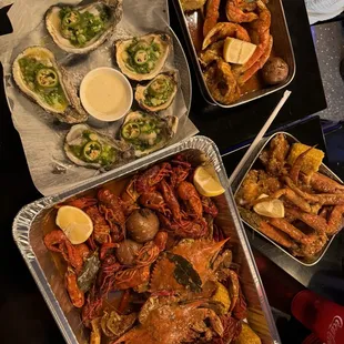 Street Bros Oysters, Snow Crab, Blue Crab &amp; Crawfish