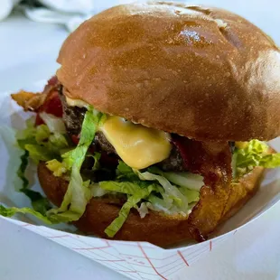 Perfect bacon cheeseburger