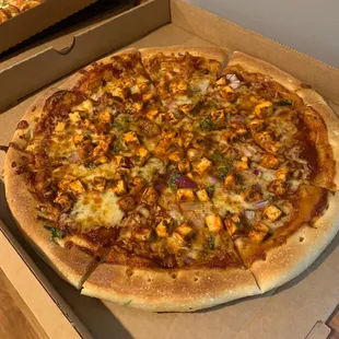 Paneer 65 Pizza