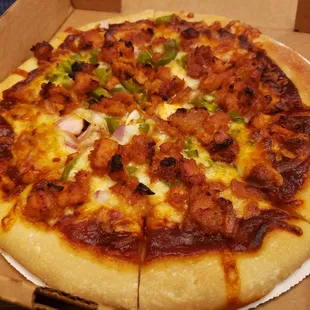 Szechuan chicken pizza