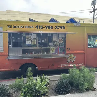 Street meat taco truck