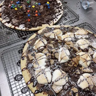 Dessert Pizza