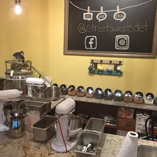Liquid Nitrogen Ice Cream