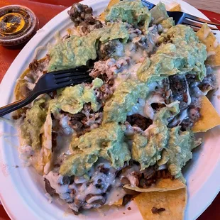Nachos Campechano (chorizo and beef)