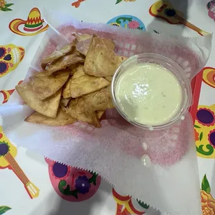 Chips and cheese dip