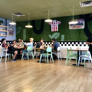 Super clean atmosphere.