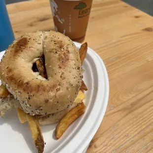 Bagel sandwich
