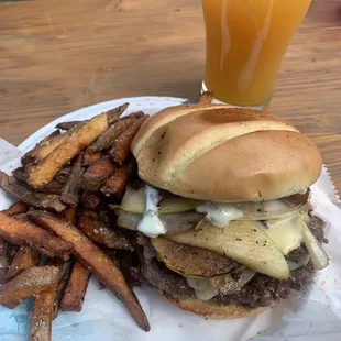 Apple Bacon Brie Burger