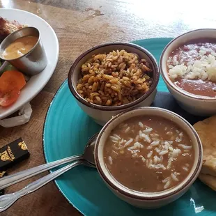 New Orleans Sampler with alligator bites