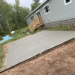 Pour hot tub patio. 20&apos;x25&apos;, joints tooled, broom finish sealed. Costumer was very happy!