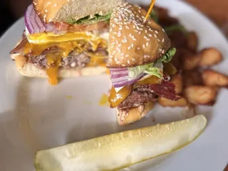 Limelight Bar & Cafe