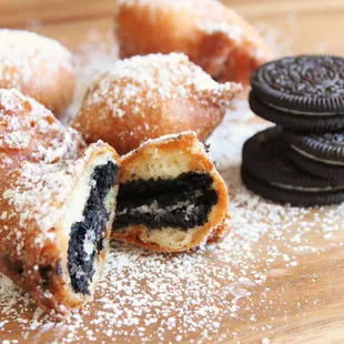 Deep fried oreo cookies