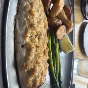 Whitefish Topped With Jumbo Lumb Crab