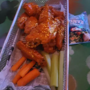 Buffalo Wings wit glitter