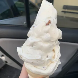 Medium Butter Pecan