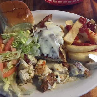 Grilled Chicken with jack cheese and bacon on top.  It was delicious, definitely recommend it!!!!