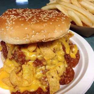 Frito pie burger