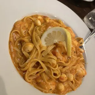 a plate of pasta