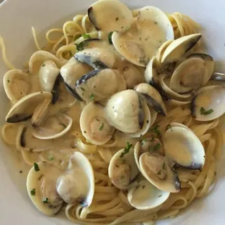Linguine with Baby Clams