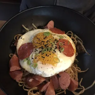 Kuro Buta Sausage Yakisoba