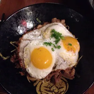 Kuro Buta Yakisoba (Pork)