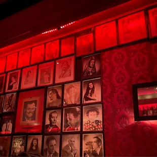The walls are adorned with photos of old Broadway and Hollywood actors.