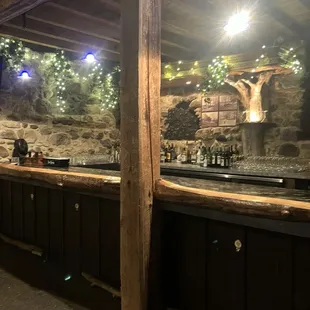 Full bar