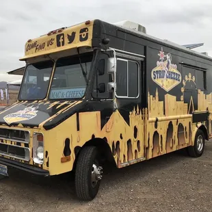 Covering the Vegas strip in cheesy goodness!