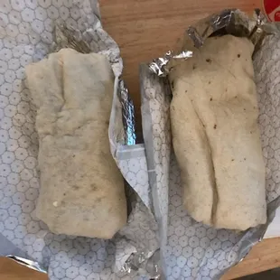 Ordered 1 regular bacon breakfast burrito and 1 large. They are both the same size. Don&apos;t waste your money.