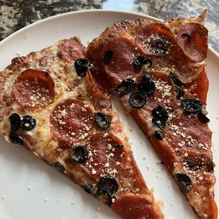 Pepperoni &amp; Olive Pizza