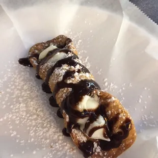 Cannoli!