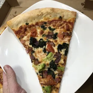 A slice of XL Veggie