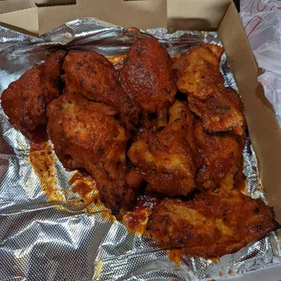8 piece BBQ hot wings.