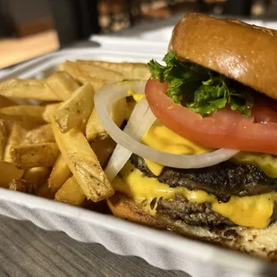 Cheeseburger Deluxe