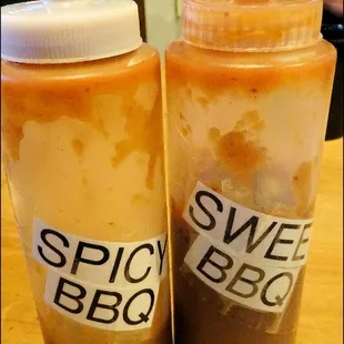 Stubby's off two varieties of in-house made barbecue sauce, "Sweet" or "Spicy."