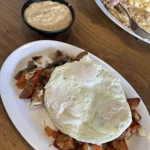 The hot mess but with the gravy on the side