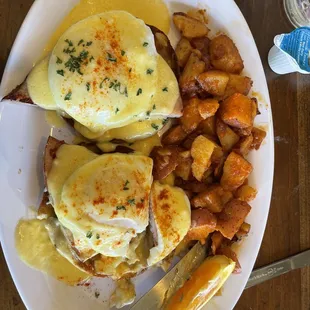 Eggs Benedict