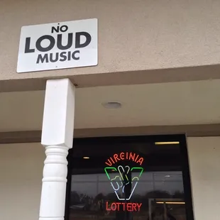 no loud music sign