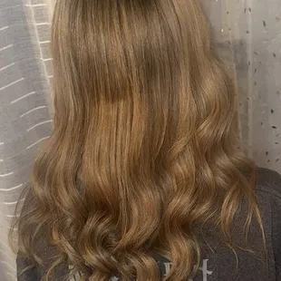 this was the redo of my hair, they said it would look more of a balayage this is now where near that! not even blond