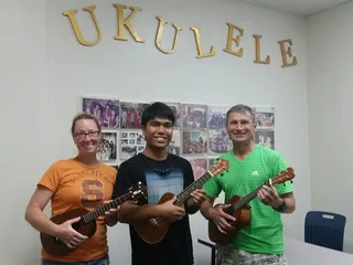 Roy Sakuma Ukulele Studio