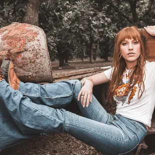 girl senior portrait -01