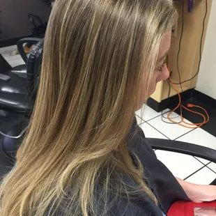 Low key blonde for a new Mom! By stylist Ashleigh Dean