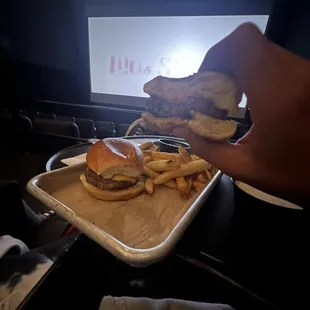 Good food cozy atmosphere!