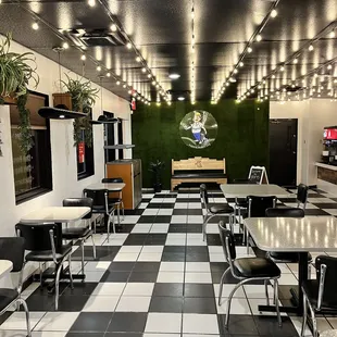 Our newly remodeled lobby, come and take advantage of a great environment, with amazing music, and fresh food.