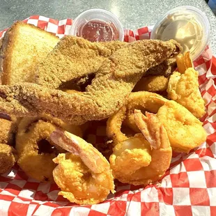 2 Catfish &amp; 4 Shrimp Combo Basket, Toast, 2 hush puppies, and fries (substituted onion rings for an upcharge)