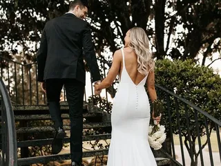 Flaunt Blow Dry Bar & Salon