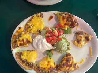 Los Cazadores Mexican Grill