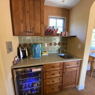 Kitchenette in Heron suite