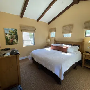 Bedroom in Heron suite