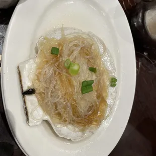 Minced garlic and scallop with vermicelli